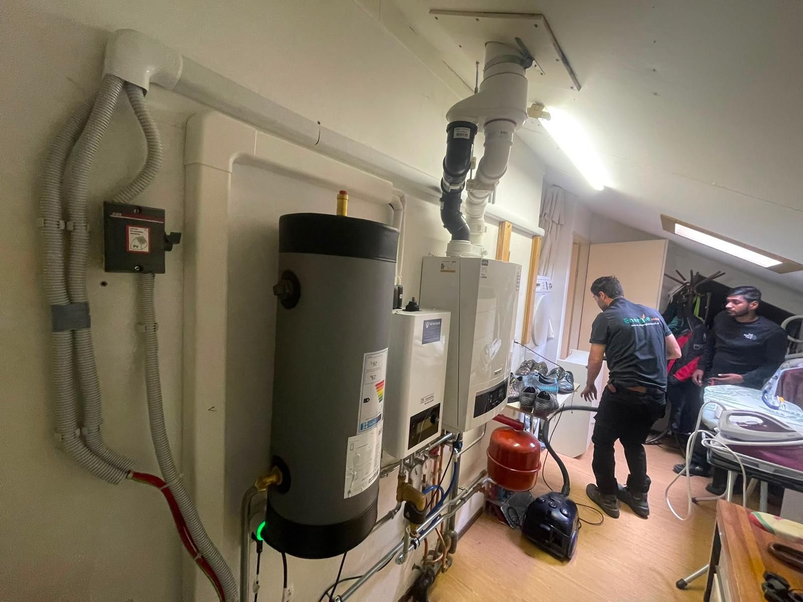 Onderhoud aan een boiler en installatie