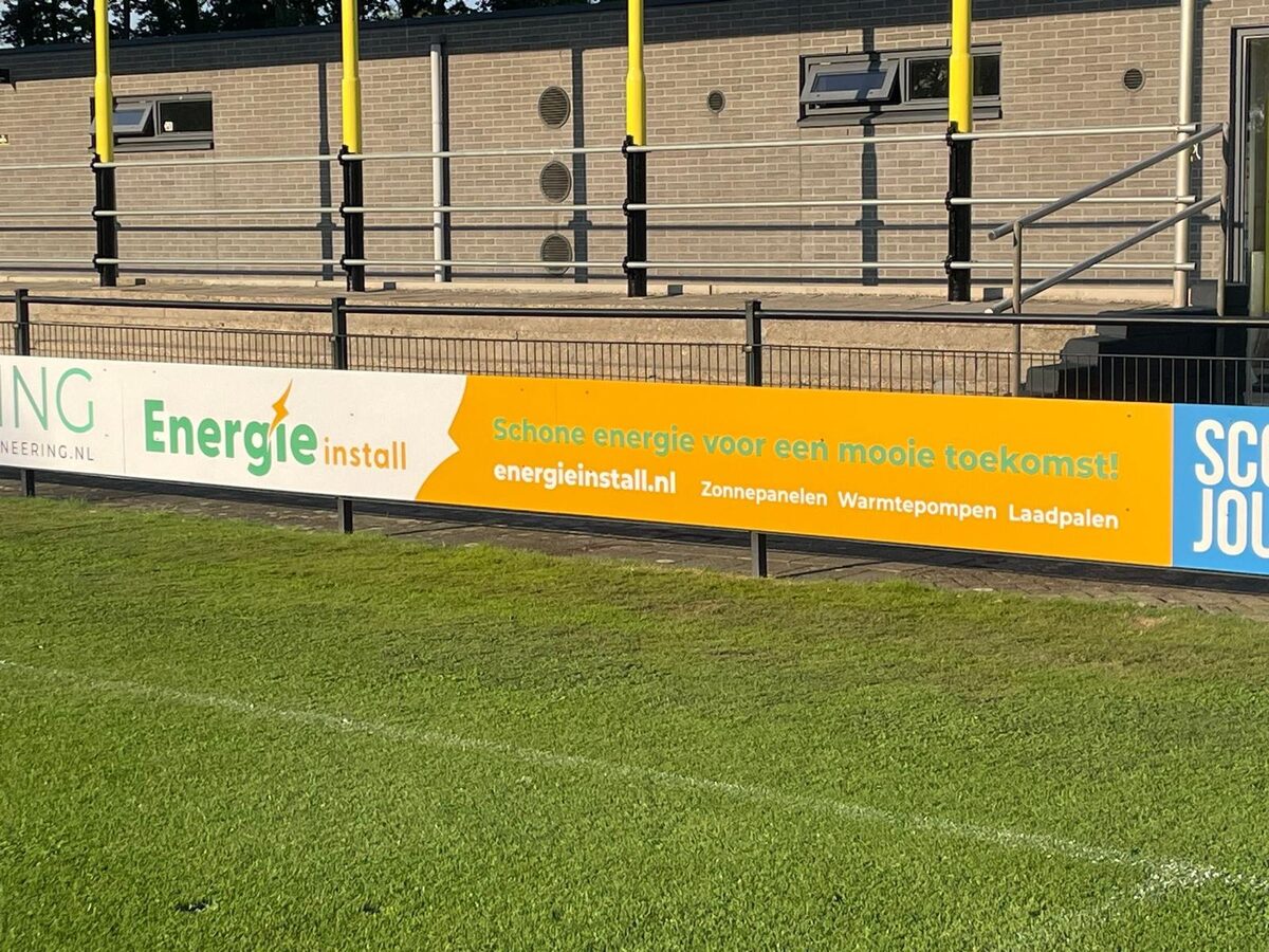 Reclamebord van Energie Install: Schone energie voor een mooie toekomst